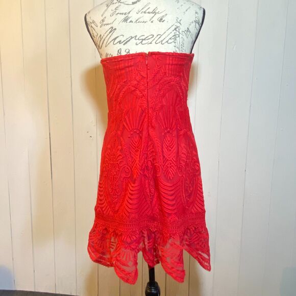 NWT Forever 21 Contemporary Red Lace Strapless Dress Size Large - Picture 2 of 6